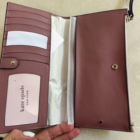 Kate Spade large slim bifold wallet NWT - Picture 3 of 5